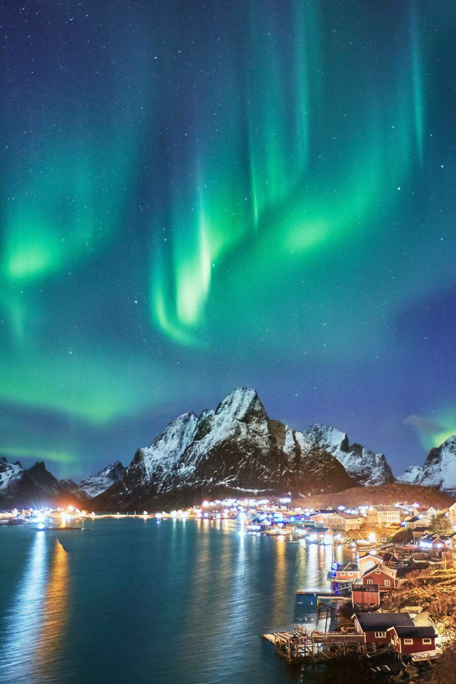 When To Visit Alaska For The Best Chance Of Seeing The Northern Lights - BabaJem