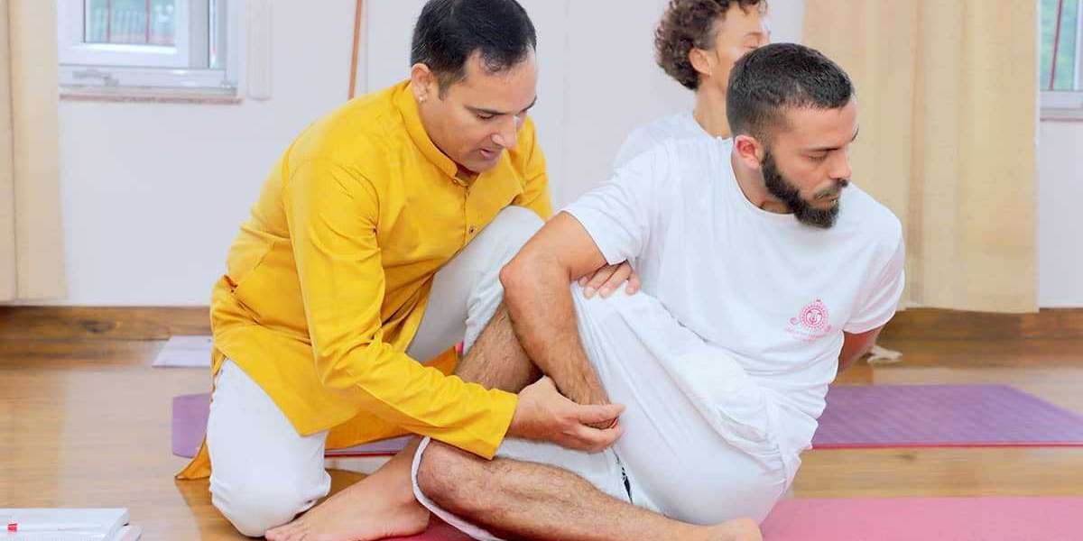 Yoga Teacher Training in Rishikesh | Yoga ttc in rishikesh