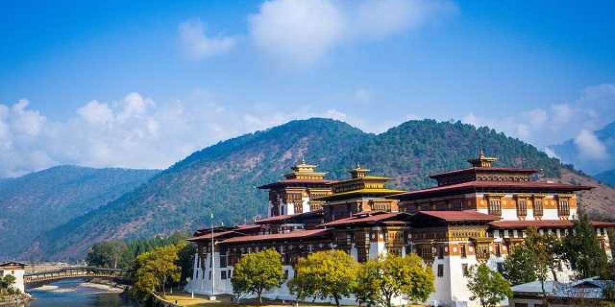 WHEN IS THE BEST TIME TO VISIT BHUTAN?