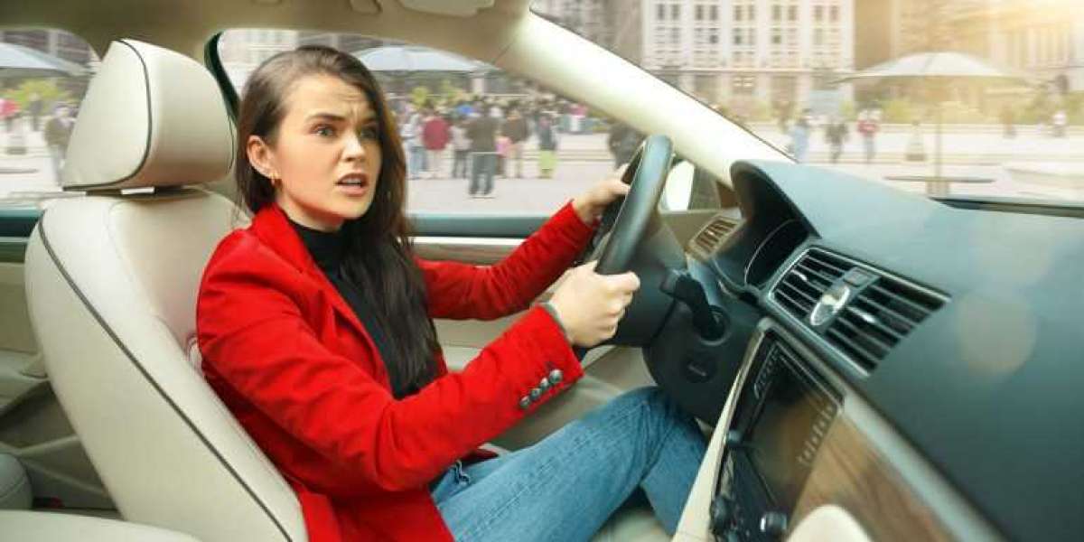 Common Mistakes to Avoid During Driving Lessons