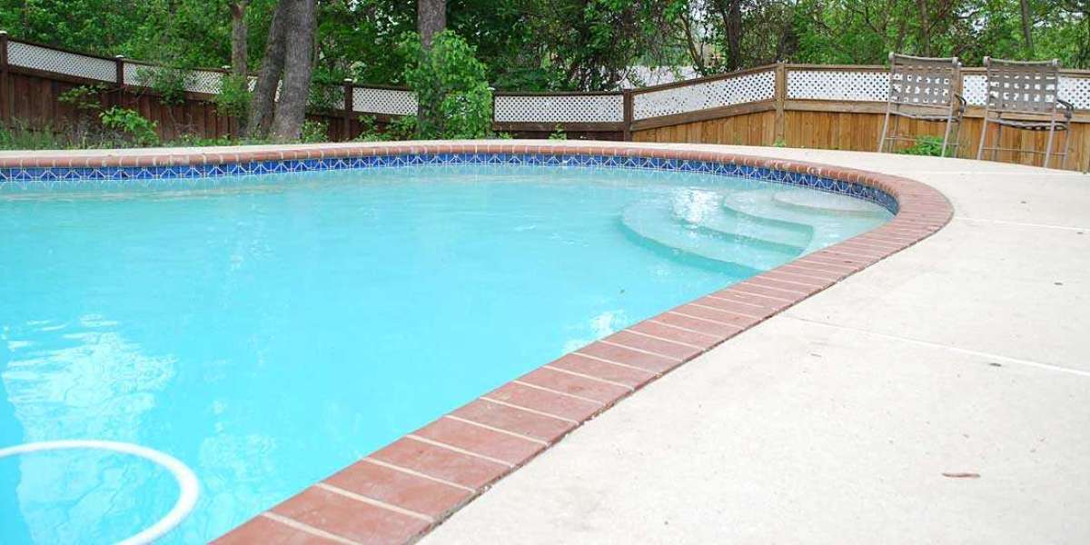 A Dive into Expert Residential and Commercial Pool Cleaning Services in Montgomery and Magnolia, Texas