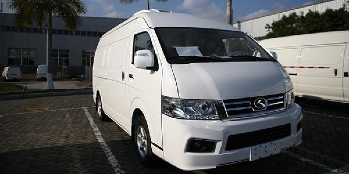 Efficient Chiller Truck Rental Services and Chiller Van for Rent in Dubai