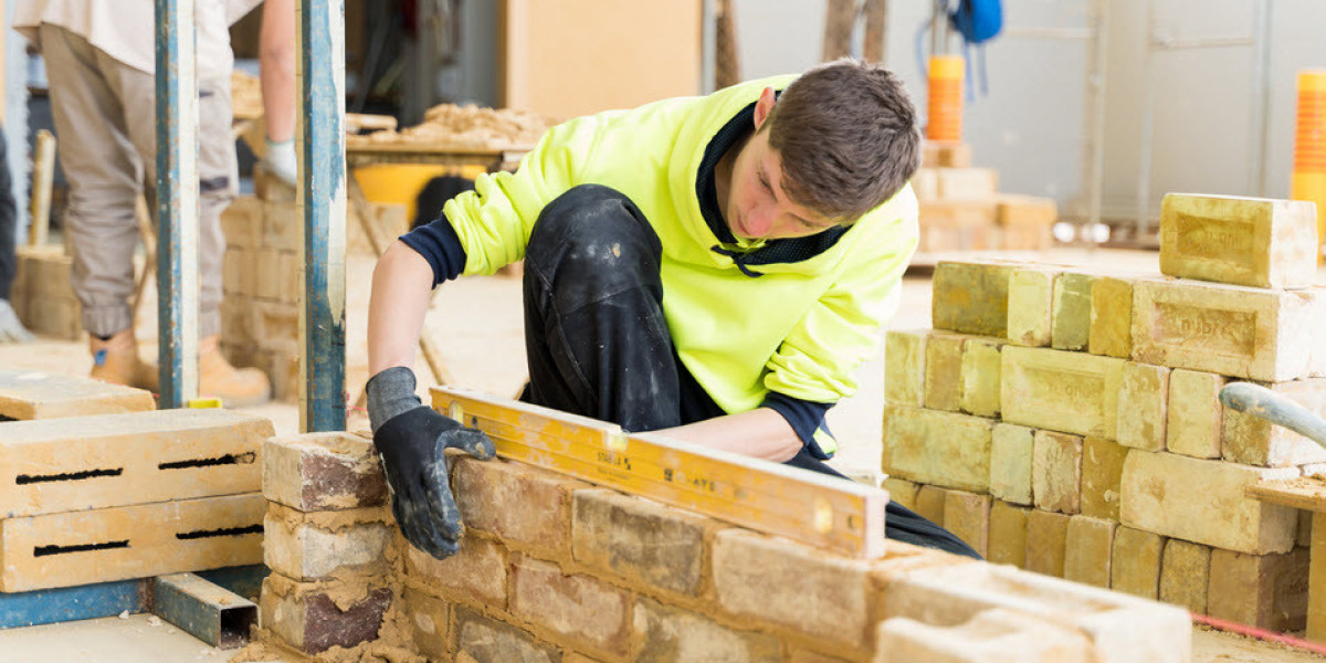 Why Pursuing a Bricklaying Apprenticeship Could Be Your Best Career Move