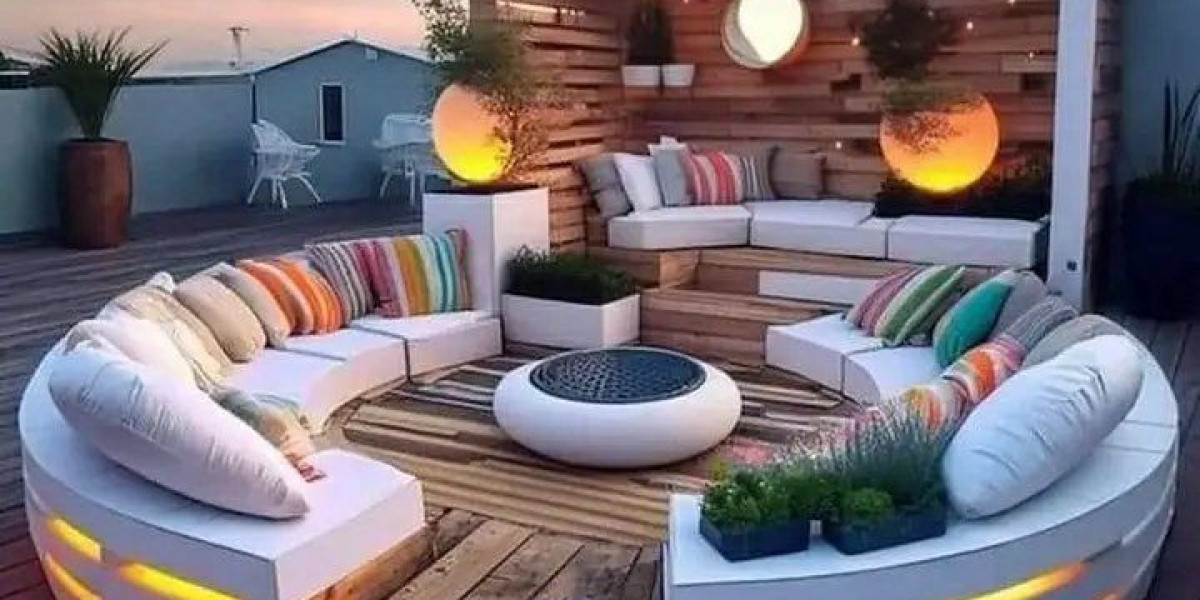 Deck Trends: Elevating Outdoor Living Spaces
