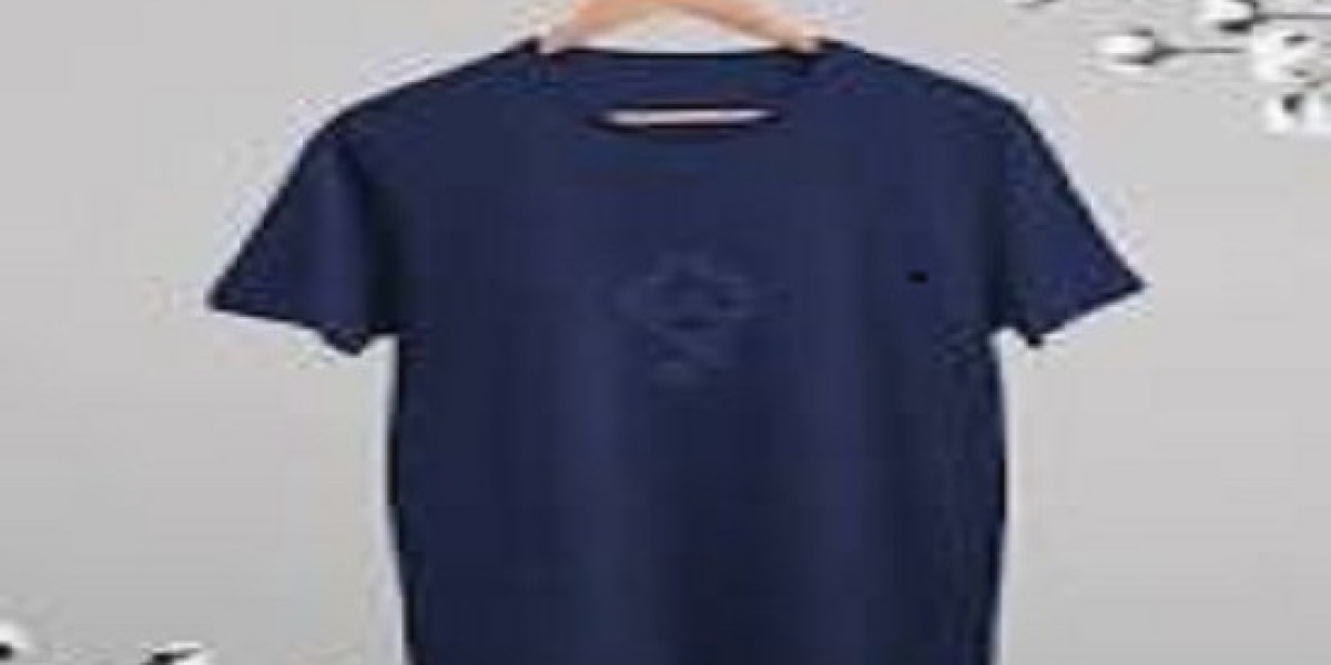 Premium Cotton T Shirts Manufacturer in Mumbai. Top Sweatshirts Suppliers too!