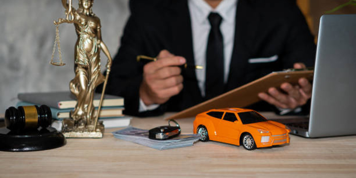 How To Choose the Right Car Accident Attorney in Boston [2024]
