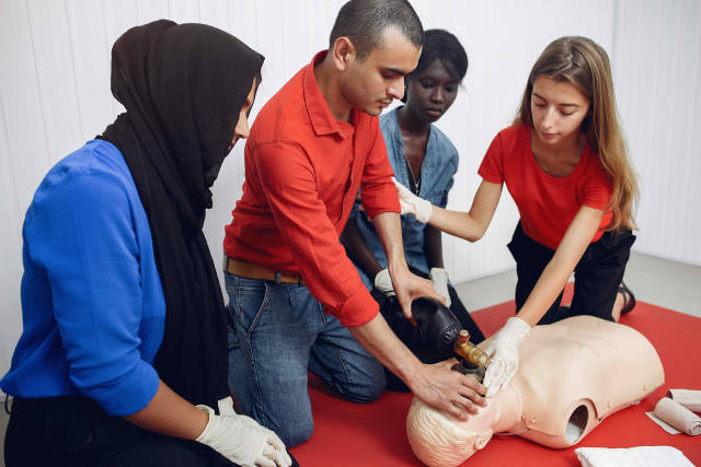 CPR and First Aid Training Courses - Why It's Important and How to Get Certified – @heartstarterss on Tumblr